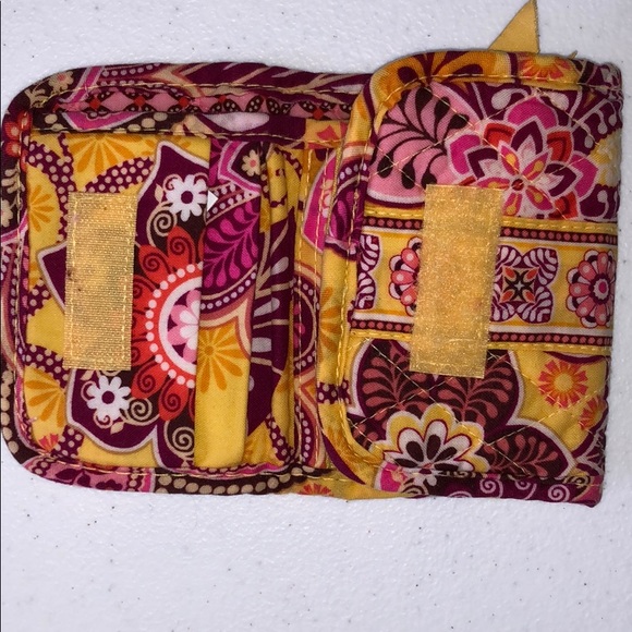 Vera Bradley - Tri-Fold Wallet - Bali Gold - Picture 4 of 9
